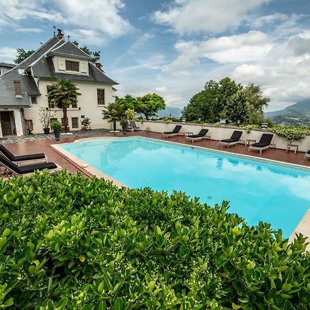 Les Saints Peres Hotel Montagnole Exterior photo