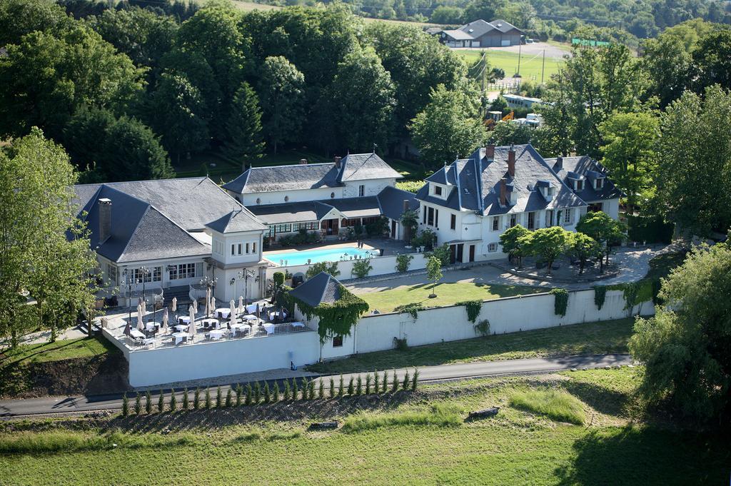 Les Saints Peres Hotel Montagnole Exterior photo