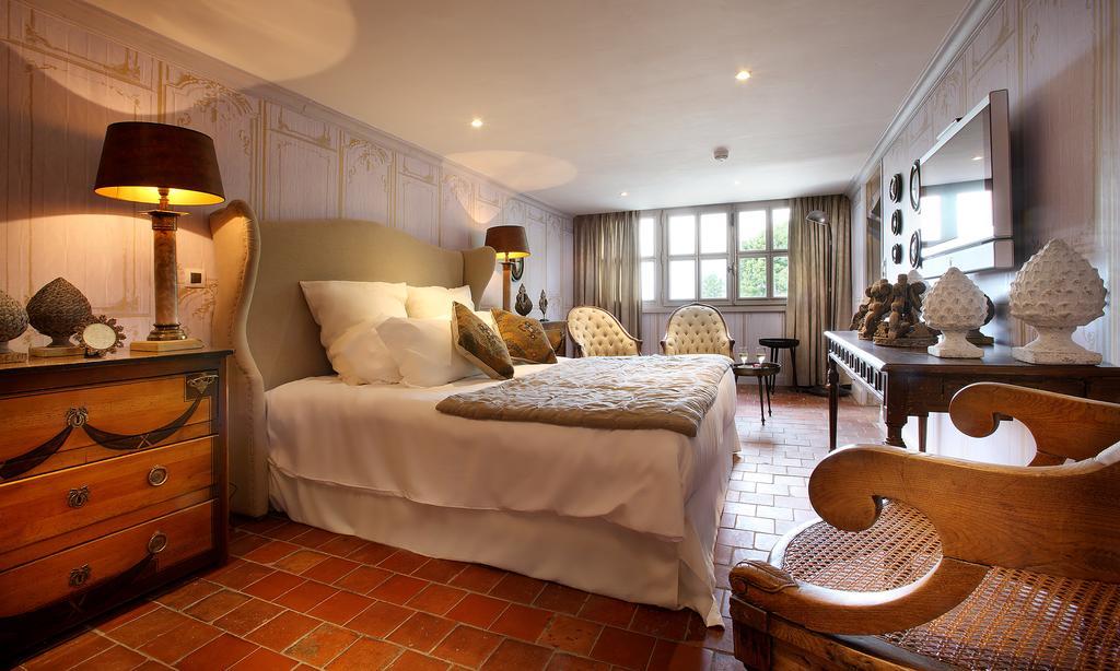 Les Saints Peres Hotel Montagnole Exterior photo
