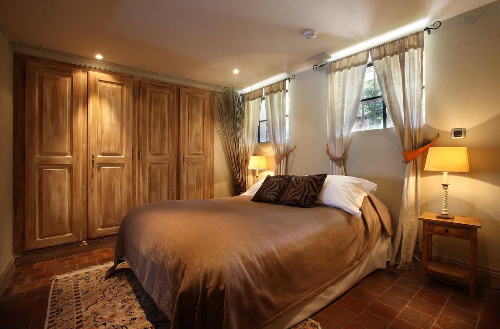 Les Saints Peres Hotel Montagnole Exterior photo