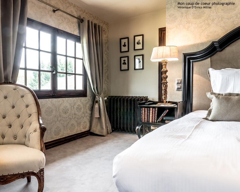 Les Saints Peres Hotel Montagnole Exterior photo